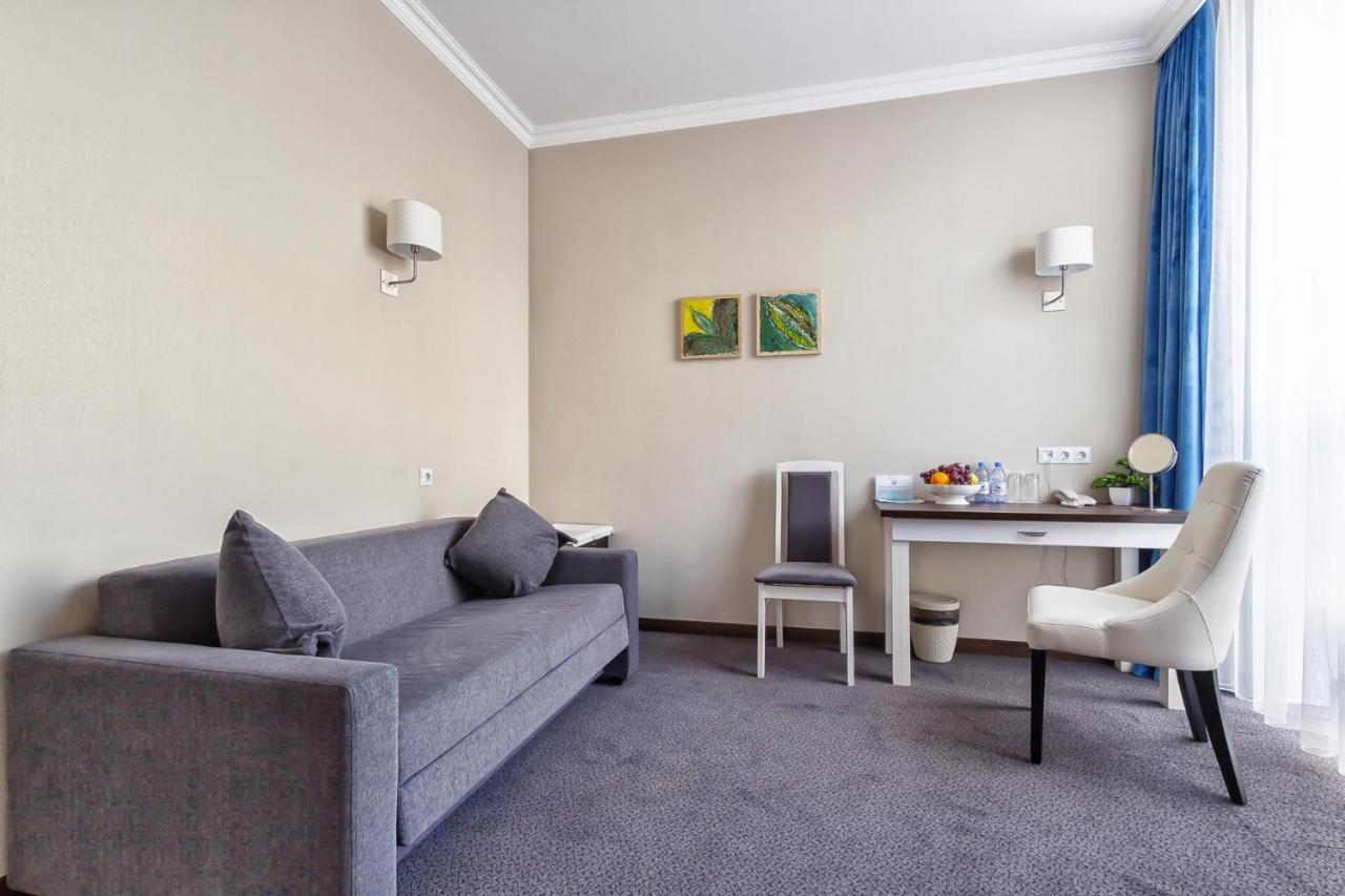 אסטנה Aykun Hotel By Ag Hotels Group מראה חיצוני תמונה