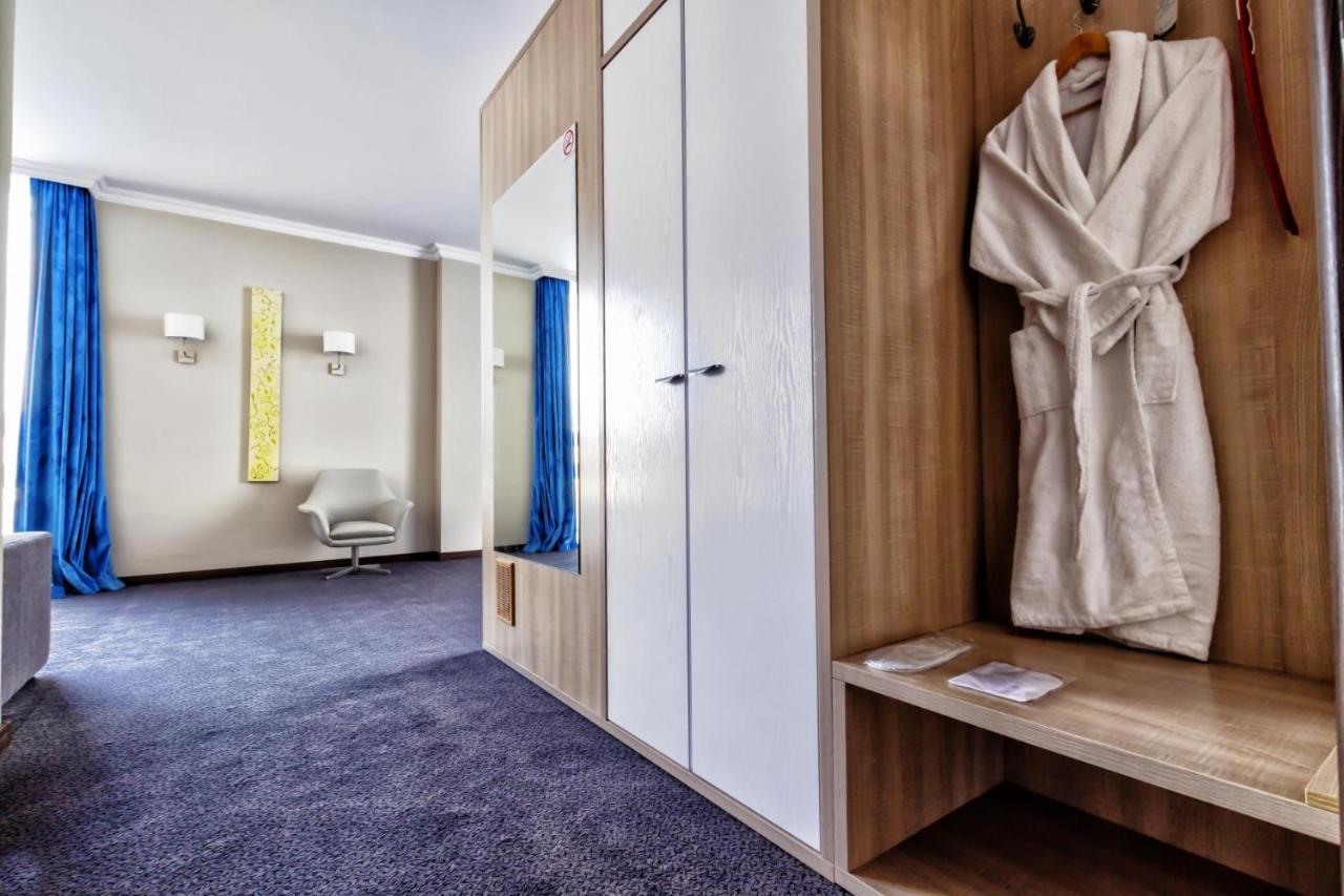 אסטנה Aykun Hotel By Ag Hotels Group מראה חיצוני תמונה